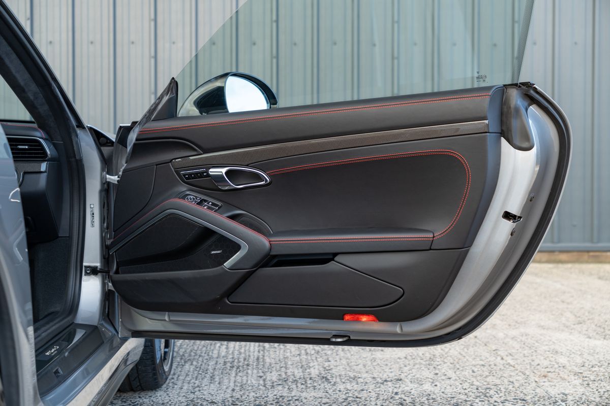 2015 Porsche 911 (991.1) Turbo S Exclusive GB Edition