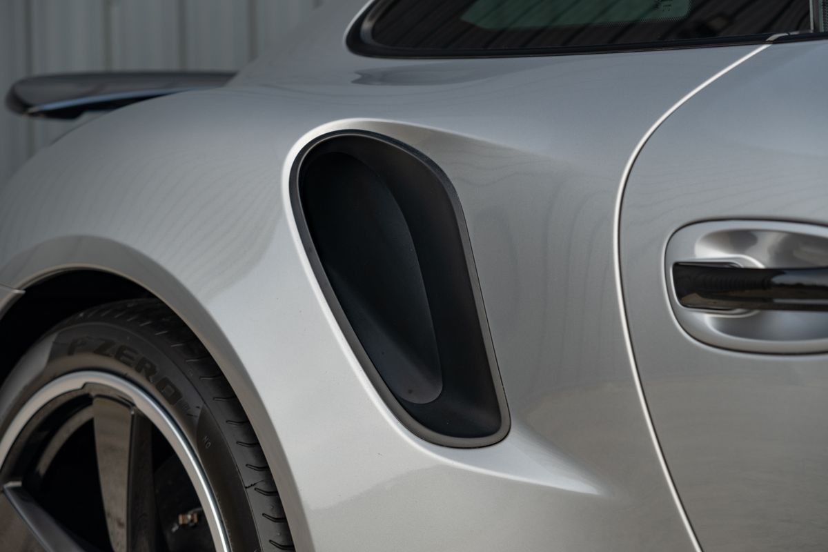 2015 Porsche 911 (991.1) Turbo S Exclusive GB Edition