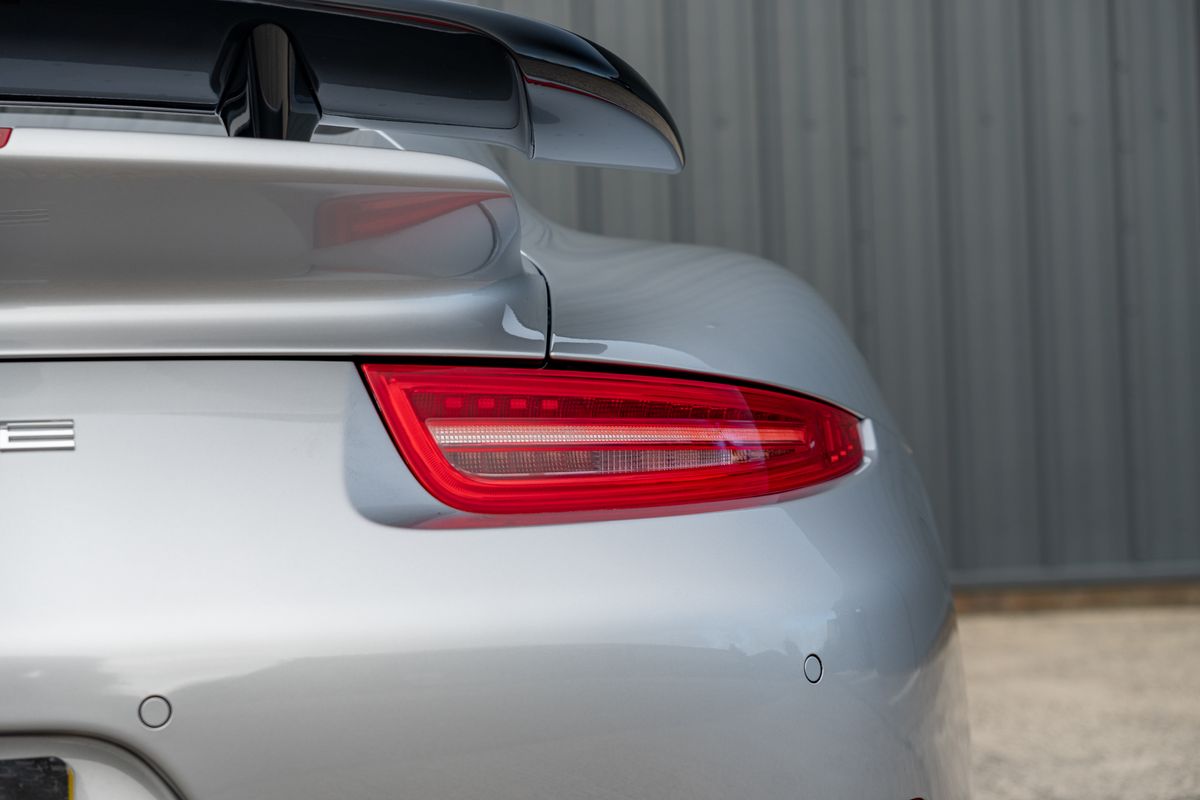 2015 Porsche 911 (991.1) Turbo S Exclusive GB Edition